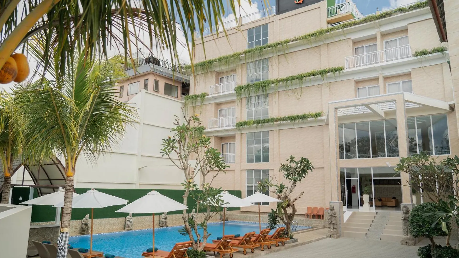 The Pandan Sari Hotel ジンバラン